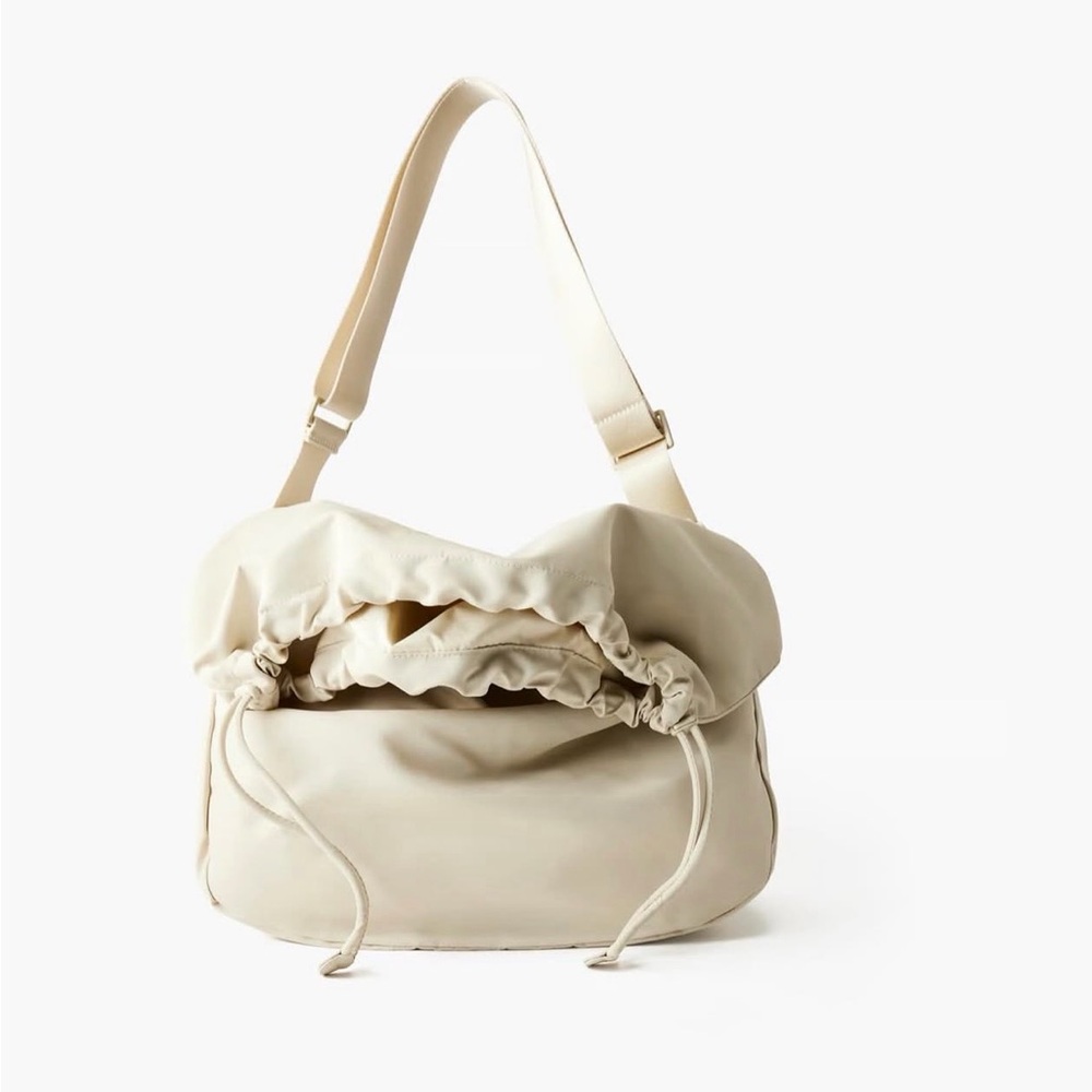Aritzia Babaton midway bag